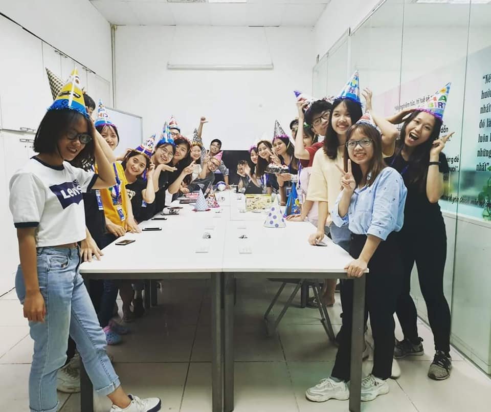 Đội ngũ Fagotech vận hành dự án digital marketing